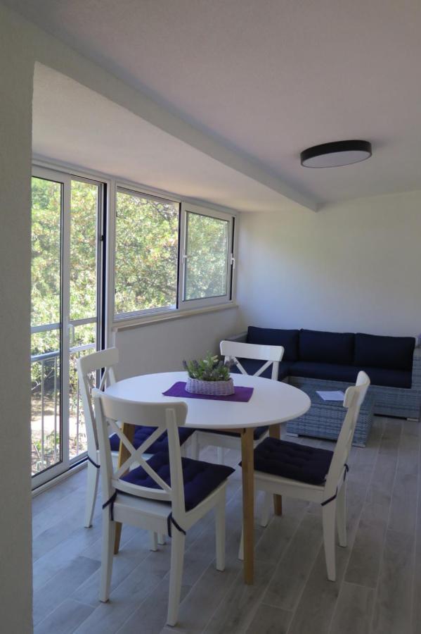 Lumbrela Apartments Starigrad Paklenica Εξωτερικό φωτογραφία