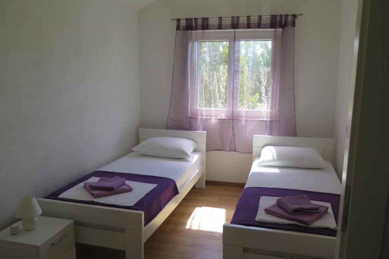 Lumbrela Apartments Starigrad Paklenica Εξωτερικό φωτογραφία