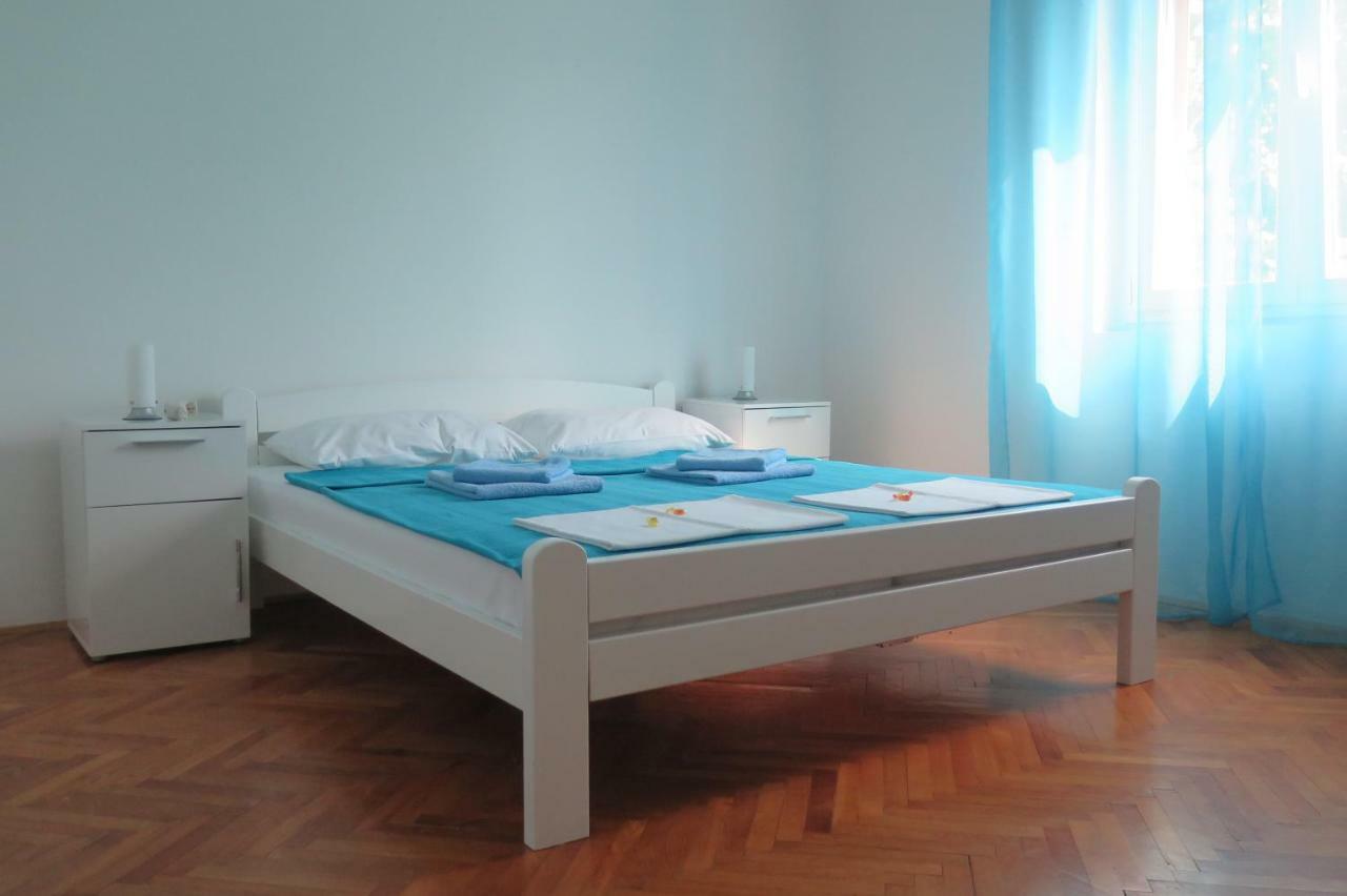 Lumbrela Apartments Starigrad Paklenica Εξωτερικό φωτογραφία
