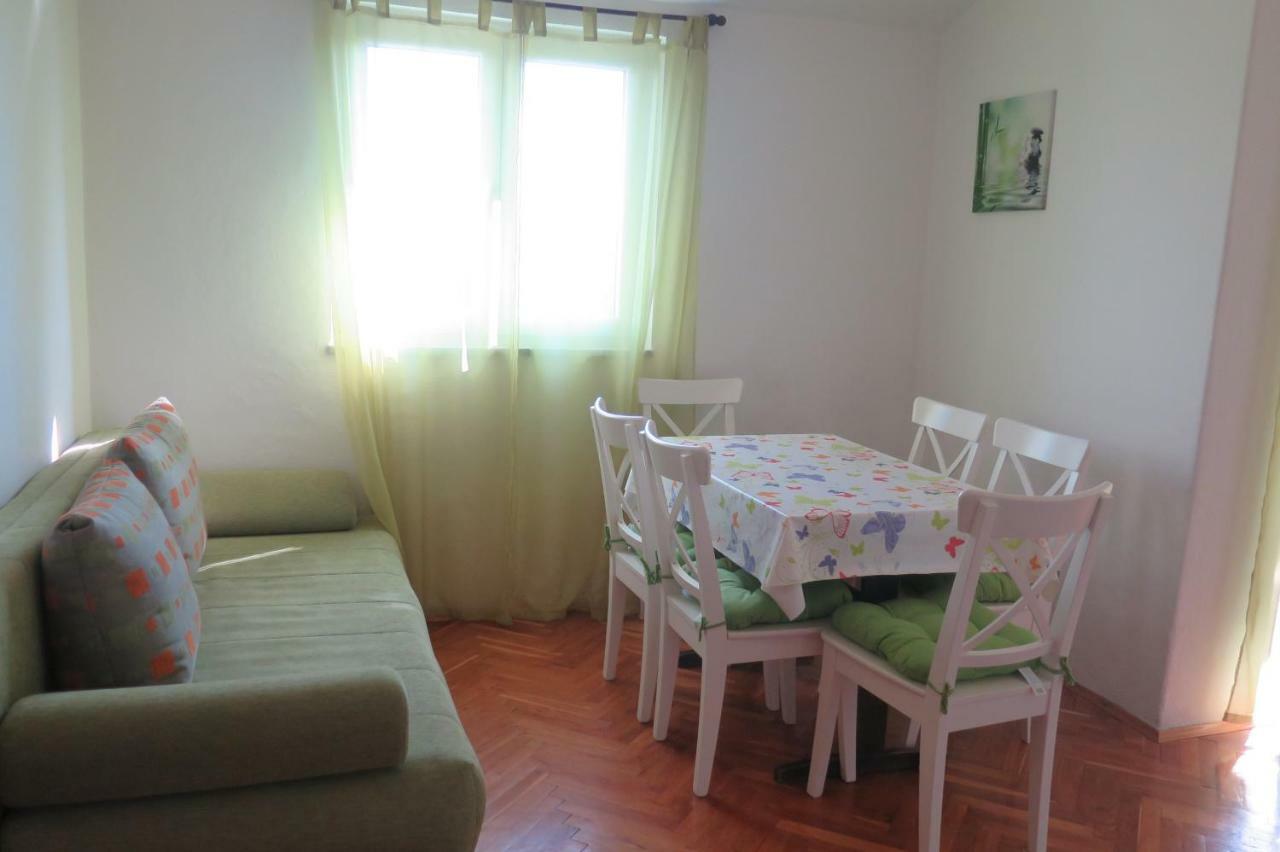 Lumbrela Apartments Starigrad Paklenica Εξωτερικό φωτογραφία
