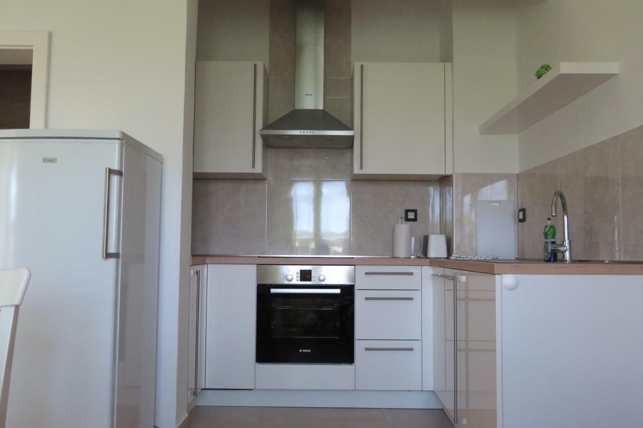Lumbrela Apartments Starigrad Paklenica Εξωτερικό φωτογραφία